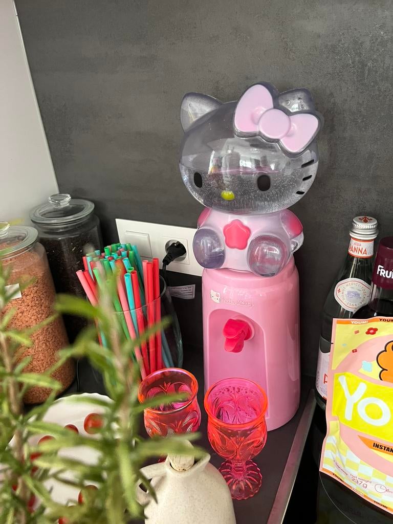 Distributeur eau hello kitty, Ophalen of Verzenden, Zo goed als nieuw