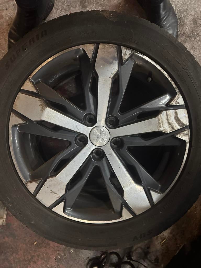 3 gebruikte Peugeot 5008 18 inch velgen met band, Auto-onderdelen, Banden en Velgen, Ophalen of Verzenden, Velg(en)