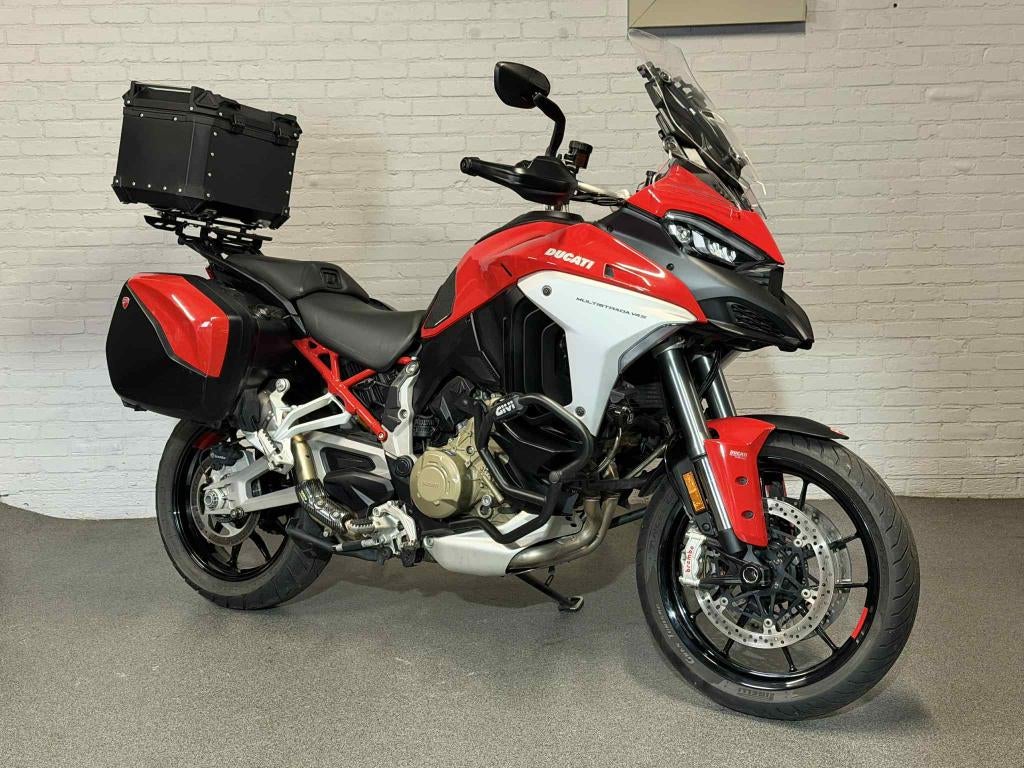 Ducati - multistrada v4s travel-radar pack -arrow exhaust, Motoren, Motoren | Ducati, Handvatverwarming, 4 cilinders, Motorrijbewijs A