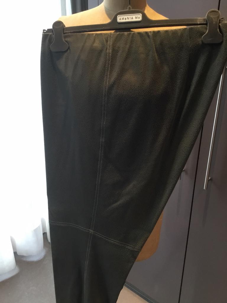 Prachtige faux leather broek van VERPASS, maat 52, Verpass, Ophalen of Verzenden, Zo goed als nieuw, Broek of Spijkerbroek