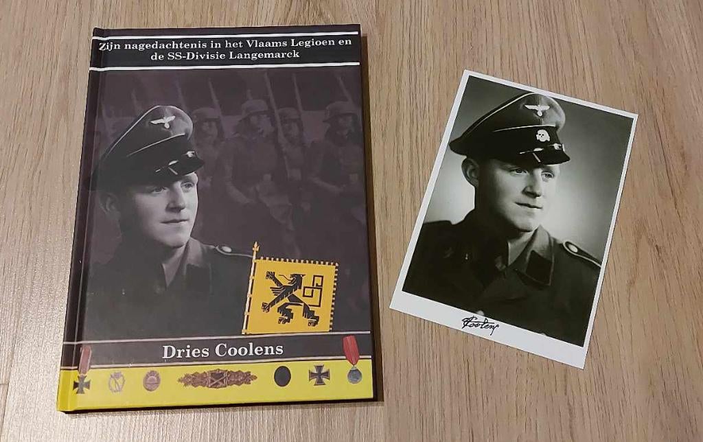 Boek Vlaamse Oostfronter Dries Coolens + Gesigneerde foto !, Verzamelen, Ophalen of Verzenden, Landmacht, Boek of Tijdschrift