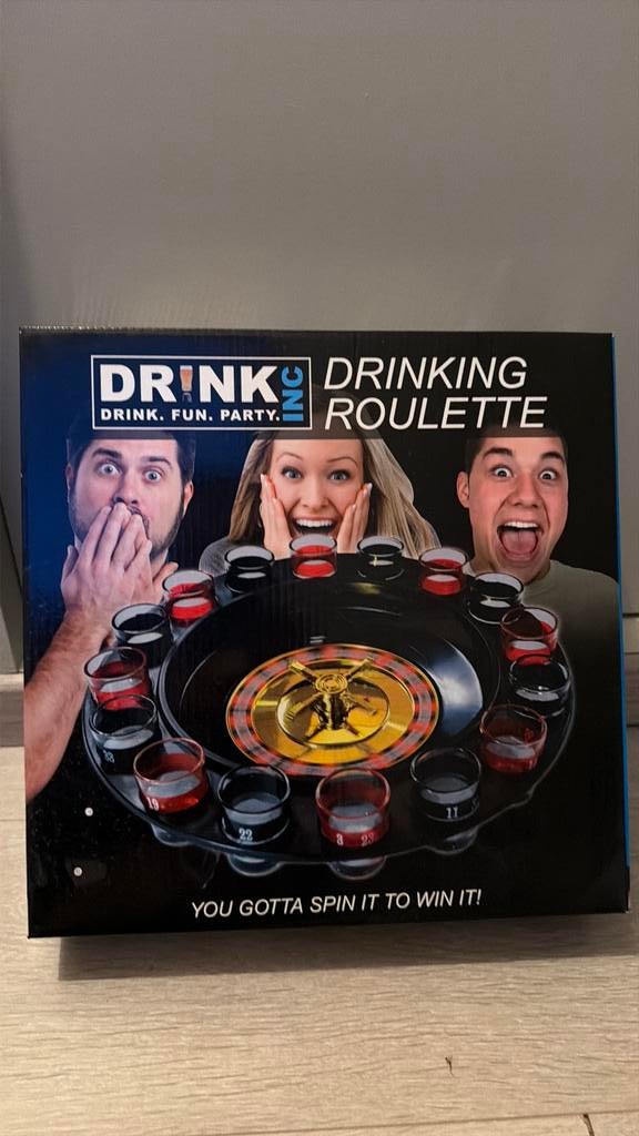 Drinking roulette spel, Hobby en Vrije tijd, Ophalen, Zo goed als nieuw