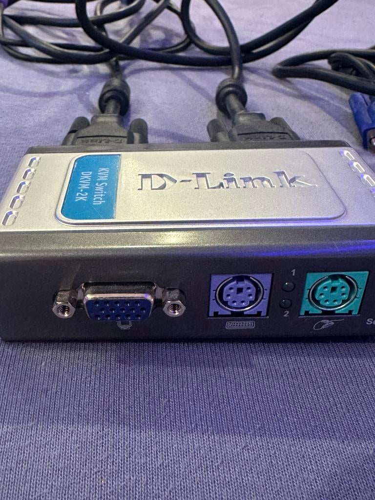 Kvm switch d-link, Ophalen of Verzenden, Zo goed als nieuw
