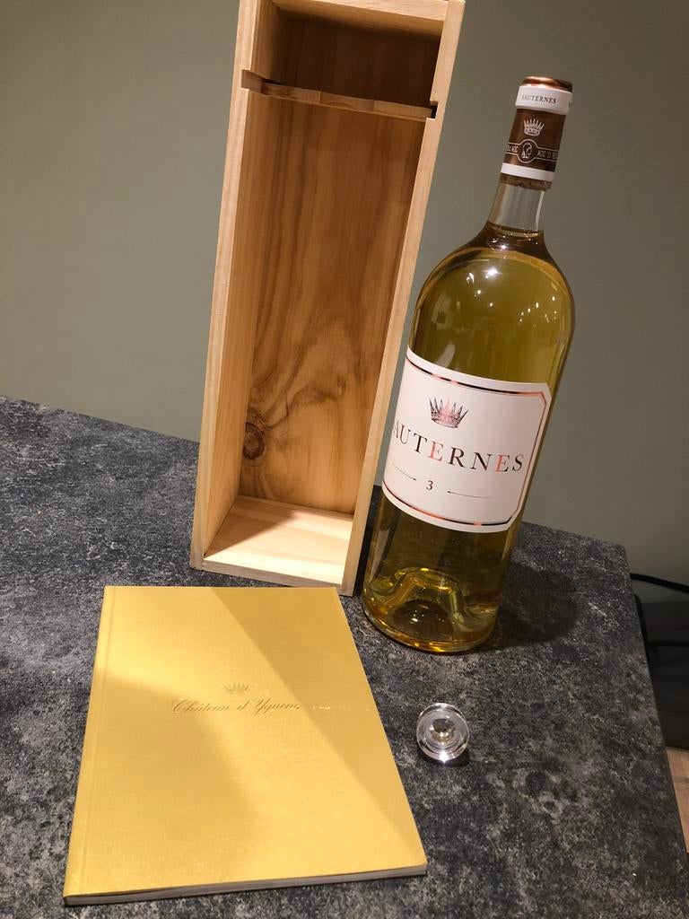 Sauternes nr 3 chateaux d’yquem magnum, Collections, Enlèvement, Comme neuf