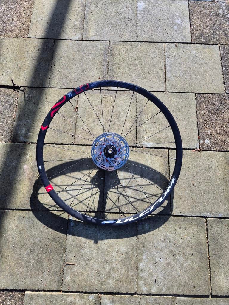 Nieuw Fulcrum achterwiel, Fietsen en Brommers, Fietsonderdelen, Ophalen of Verzenden, Wiel