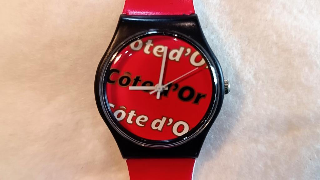 Montre-bracelet Unique Côte d'Or 1990, Collections, Marques & Objets publicitaires, Enlèvement ou Envoi, Comme neuf, Ustensile