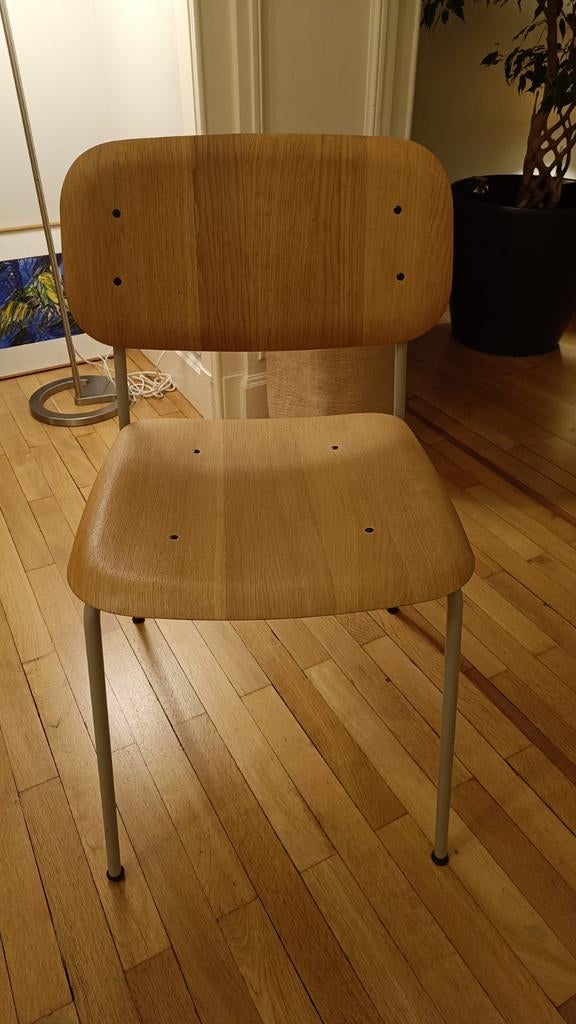 Vends chaise HAY en bois (chêne) et pieds en métal gris, Enlèvement, Gris, Bois
