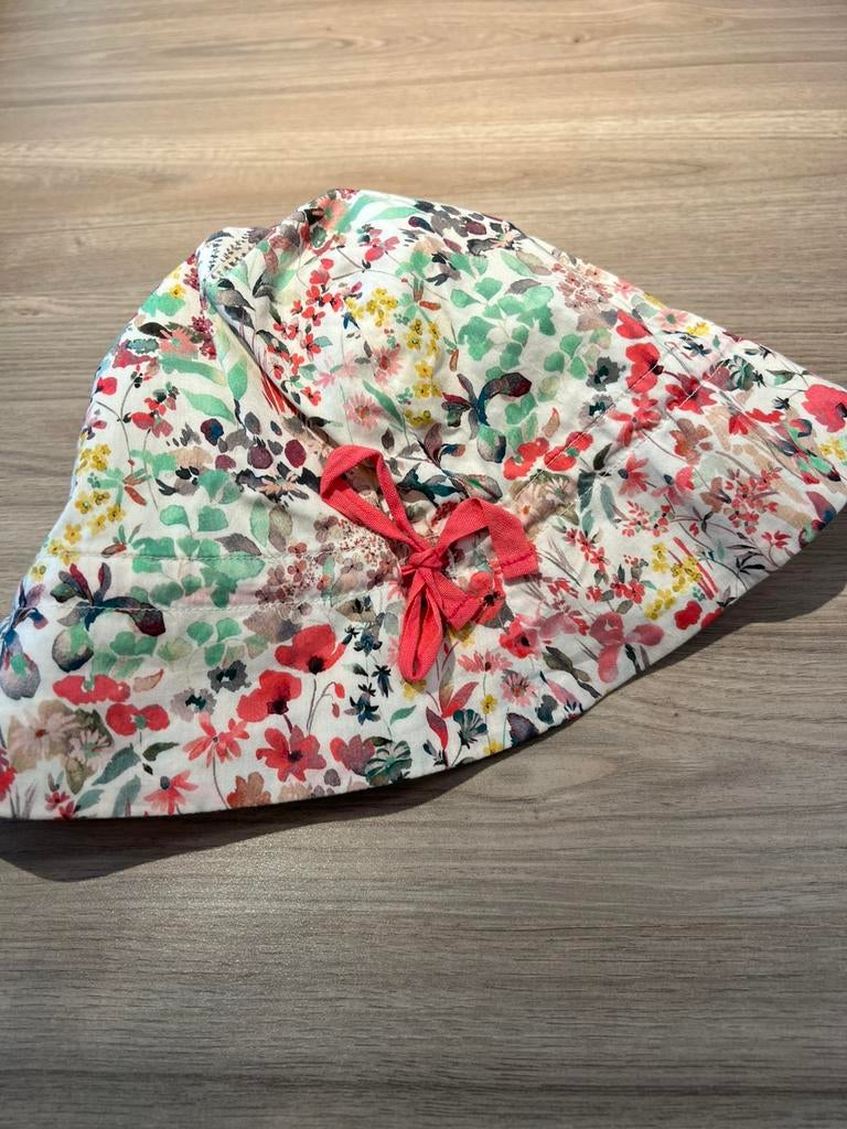 Zonnehoedje Bonpoint Taille 2, Ophalen of Verzenden, Zo goed als nieuw