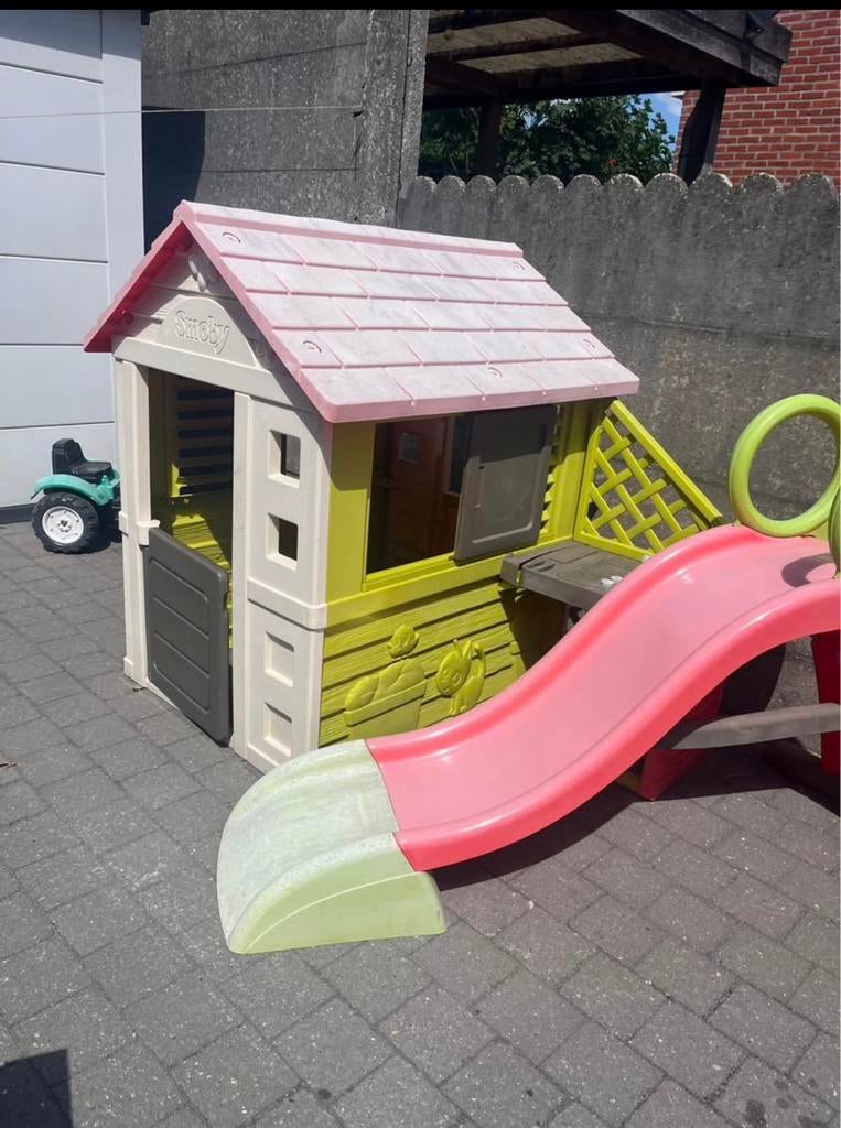 Speelhuisje met glijbaan, Kinderen en Baby's, Speelgoed | Buiten | Speelhuisjes, Ophalen, Zo goed als nieuw