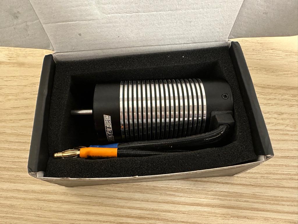 NOUVEAU - Moteur Rocket RC 3674 1900KV - Étanche, Enlèvement ou Envoi, Neuf