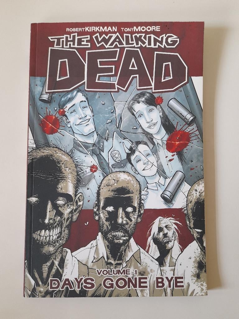 Comic - The Walking Dead, Volume 1, Boeken, Ophalen of Verzenden, Zo goed als nieuw, Robert Kirkman, Amerika