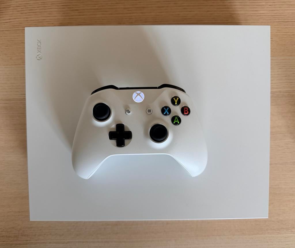 Xbox one X inclusief RD2 + Assasins Creed, Games en Spelcomputers, Spelcomputers | Xbox One, Ophalen, Zo goed als nieuw, Xbox One