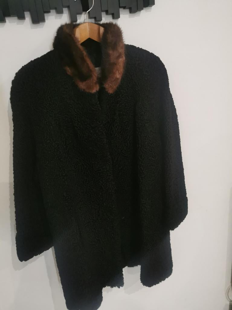 Manteau astrakan noir Parmentier col fourrure vintage taille, Enlèvement ou Envoi, Noir