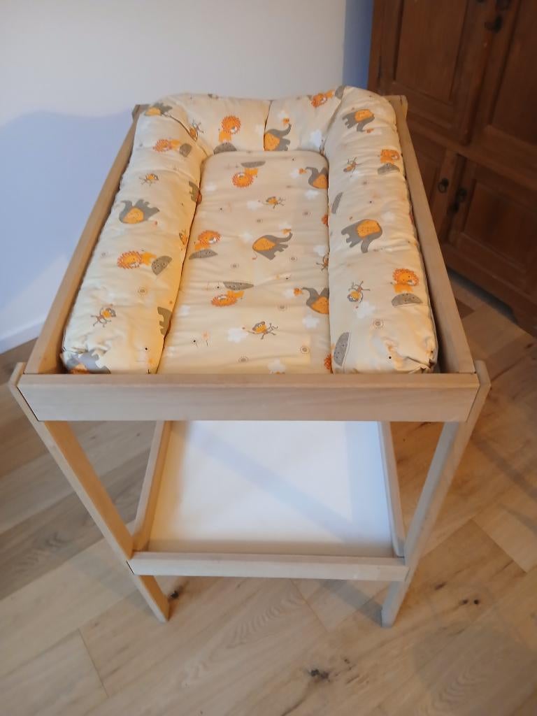 Table à langer avec coussin, Enlèvement, Comme neuf, Coussin à langer