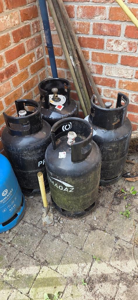 2 bonbonnes de gaz, Caravanes & Camping, Enlèvement, Utilisé