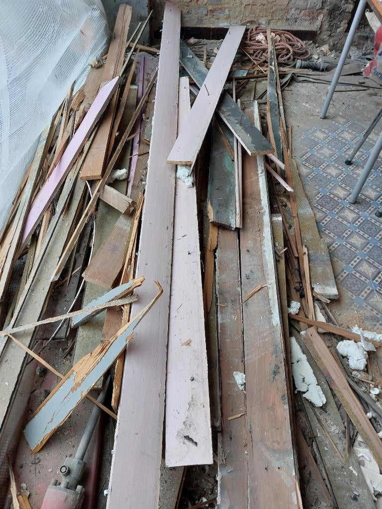 A DONNER bois de plancher + 4 portes (1 coupée en 2), Jardin & Terrasse, Bois de chauffage, Enlèvement, Autres essences de bois