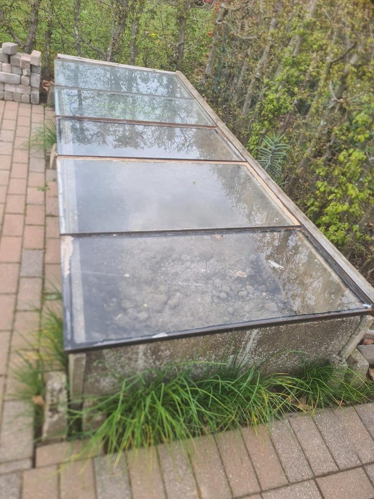 Broeibak met éénruiters, Ophalen