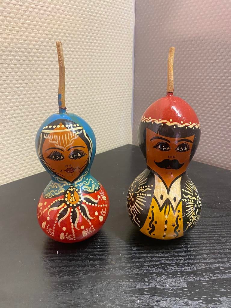 Koppel Turkse beschilderde kalebassen uit Alanya., Ophalen