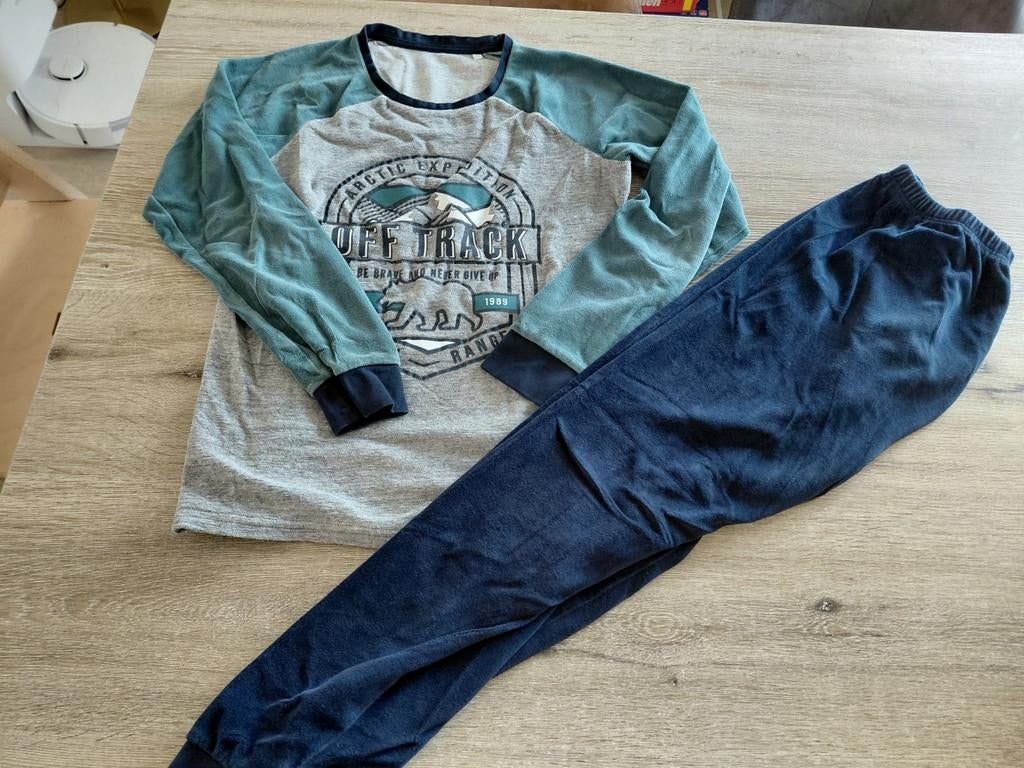 Pyjama maat 176, Enfants & Bébés, Vêtements enfant | Taille 176, Garçon, C&A, Enlèvement ou Envoi, Vêtements de nuit ou Sous-vêtements