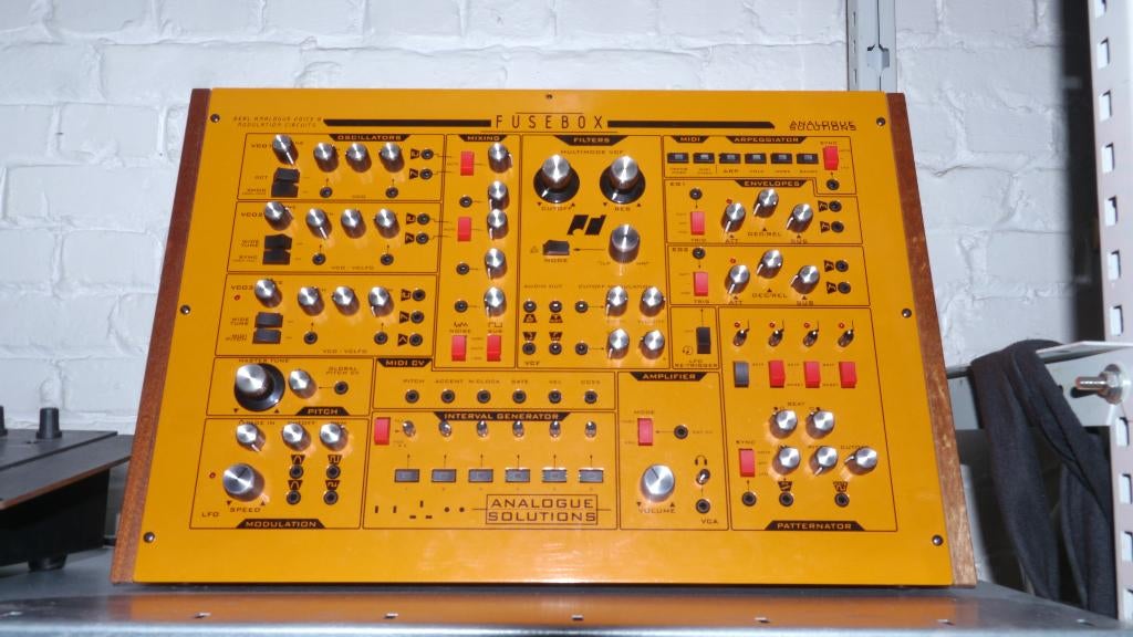 Analogue Solutions Fusebox Monosynth – topstaat, Ophalen, Gebruikt