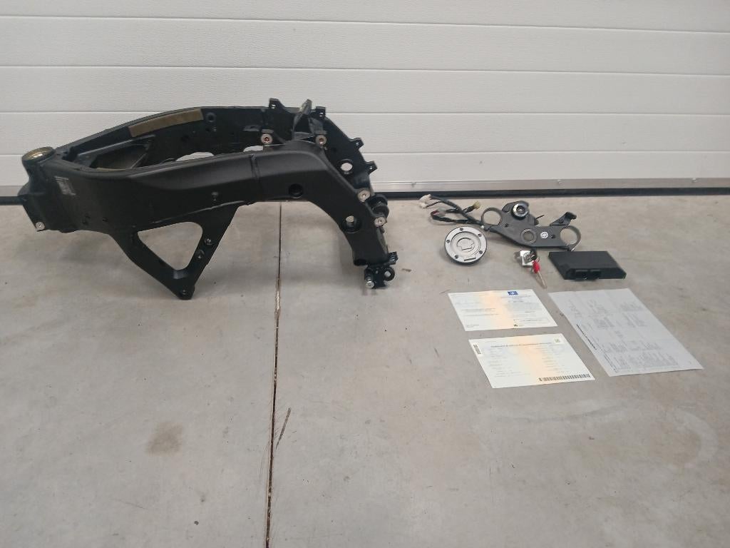 Yamaha R6 frame met kenteken RJ15 bj 2008-2016, Motoren, Ophalen of Verzenden, Gebruikt
