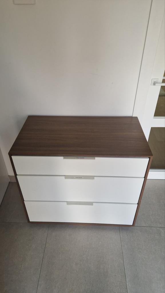 Ladekast, Enlèvement