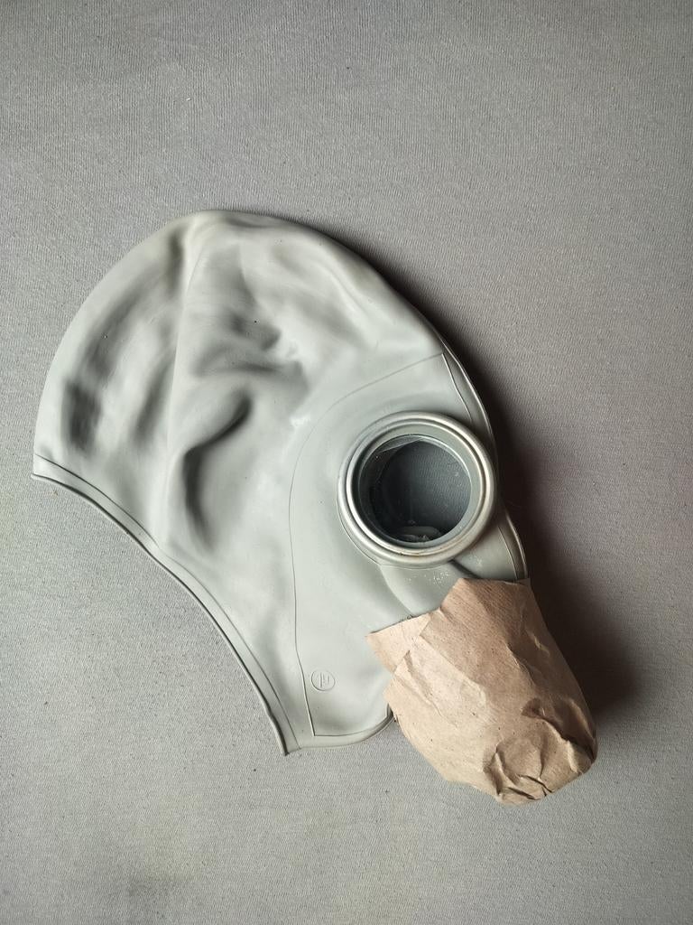 Gasmasker, Ophalen