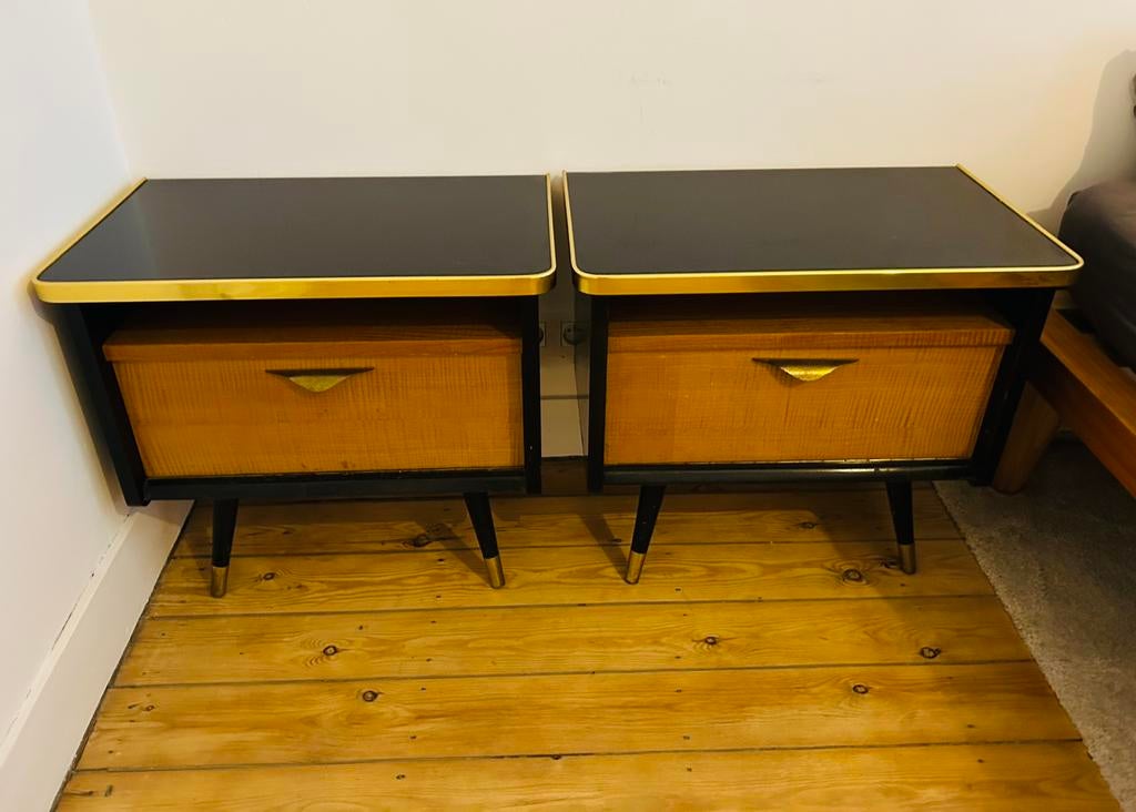 Vintage nachtkastjes, Huis en Inrichting, Slaapkamer | Nachtkastjes, Ophalen, Zo goed als nieuw