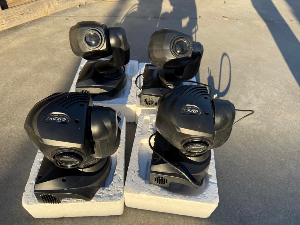 Movingheads briteq lynx II - jbsystem clubhead, Enlèvement, Comme neuf