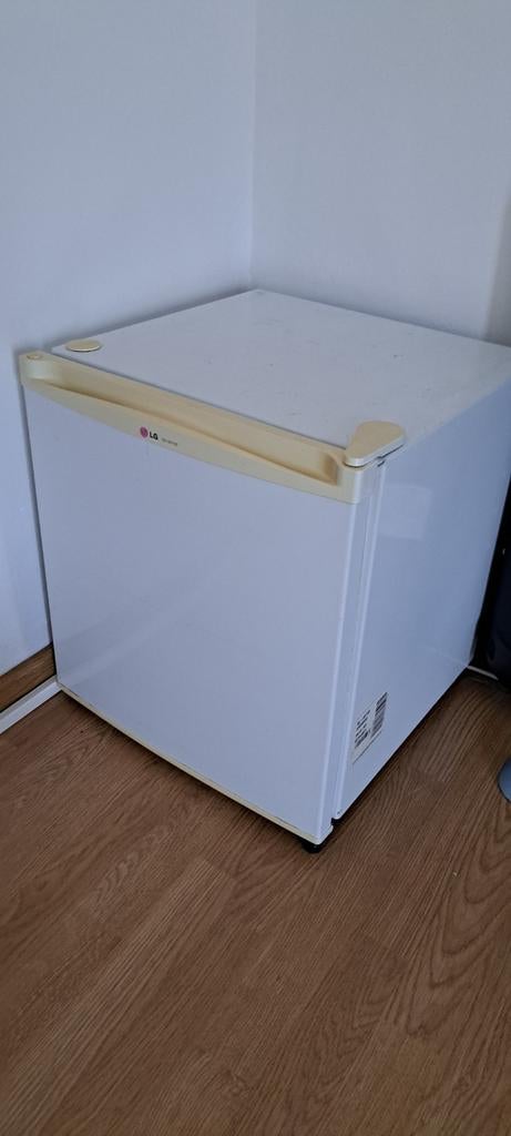 Mini frigo LG, Electroménager, Réfrigérateurs & Frigos, Avec compartiment congélateur, Enlèvement, Utilisé, 45 à 60 cm