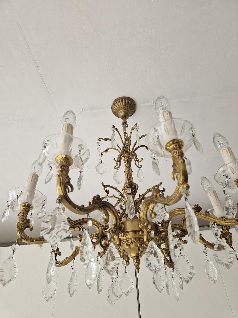 Kristallen kroonluchter, Ophalen, Gebruikt