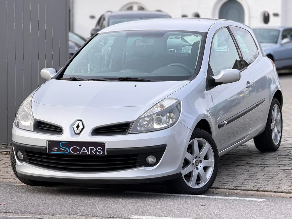 Renault Clio 1.6i ** 050.000 km ** Automatiek ** Airco **, Electronic Stability Program (ESP), 82 kW, 1600 cc, Bedrijf