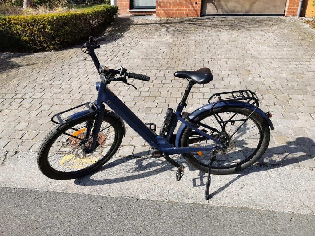 Moustache Lundi 27.3, Ophalen, Moustache