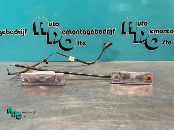 Eclairage immatriculation d'un Opel Karl (Karl 15-), -, Opel, 3 mois de garantie, Utilisé