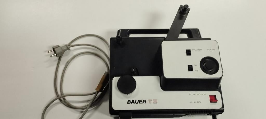 8 mm projector, Ophalen, Projector