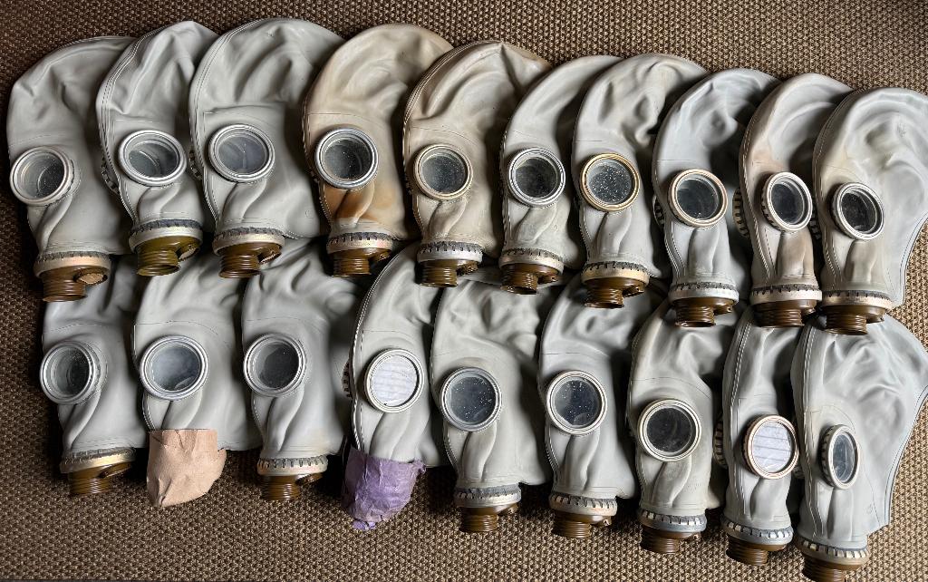 Lot van 19 gasmaskers, Ophalen, Landmacht