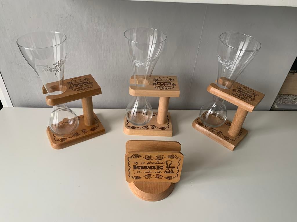 3 glazen en een onderzetterhouder „KWAK”, Verzamelen, Ophalen of Verzenden, Zo goed als nieuw