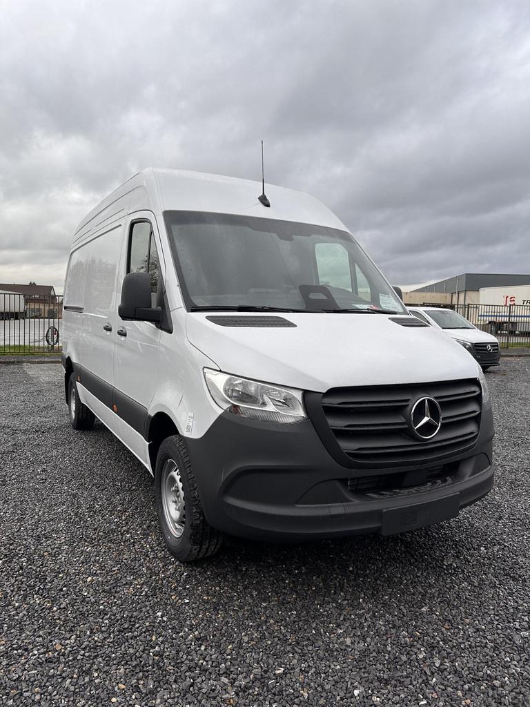 Mercedes-Benz Sprinter 319 CDI GB L2 RWD 9G-TRONIC 3.5T, Auto's, Bestelwagens en Lichte vracht, Automaat, 4 deurs, 4 cilinders