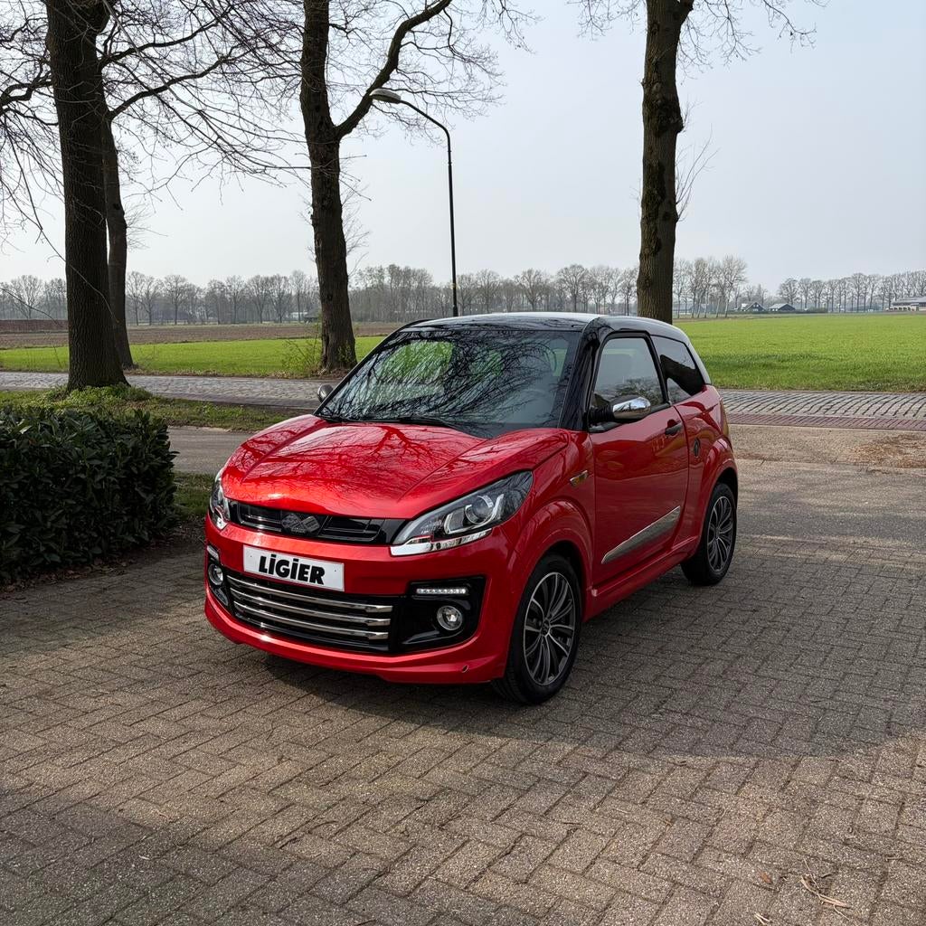 Ligier JS50 | 2020 | Caméra de recul, Autos, Aixam, Rouge, Achat, 2 cylindres, Diesel