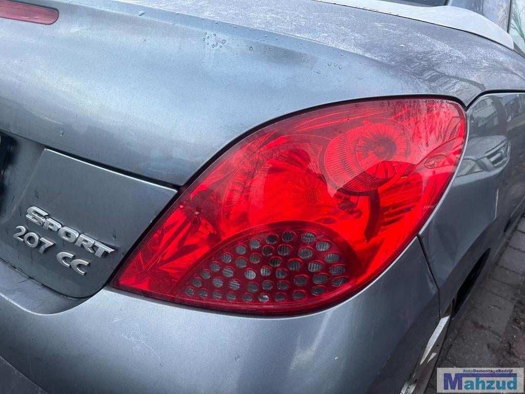 PEUGEOT 207CC rechts achterlicht 2007-2012, Taurusavenue 1
2132 LS  Hoofddorp, NL, Gebruikt, Contact.group@renault.com, Stellantis N.V.