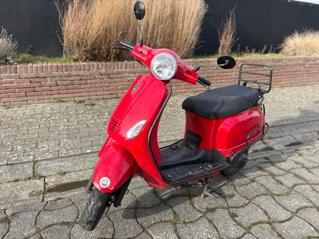 A-KLASSE scooter 2019  €550 ‼️, Fietsen en Brommers, Scooters | Piaggio, Ophalen of Verzenden