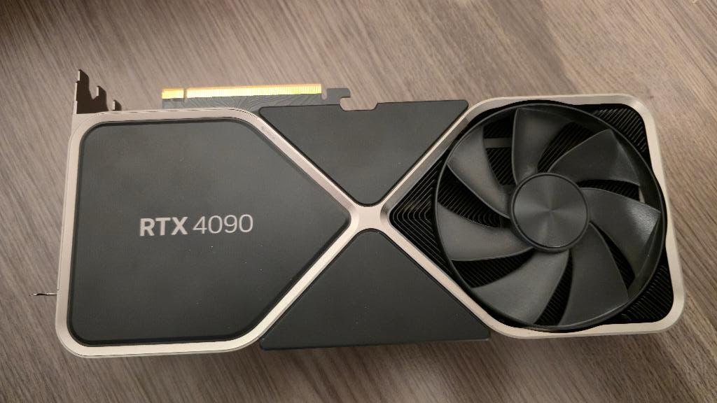 Nvidia GeForce RTX 4090 FE, Informatique & Logiciels, Cartes vidéo, Utilisé, Nvidia, PCI-Express 5.0, GDDR6, HDMI, DisplayPort