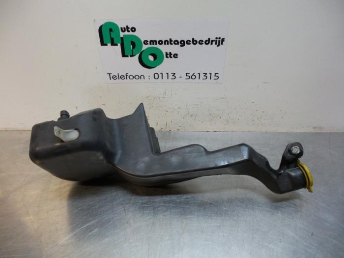Ruitensproeiertank voor van een Opel Astra (Astra H 04-), Gebruikt, -, -, Opel