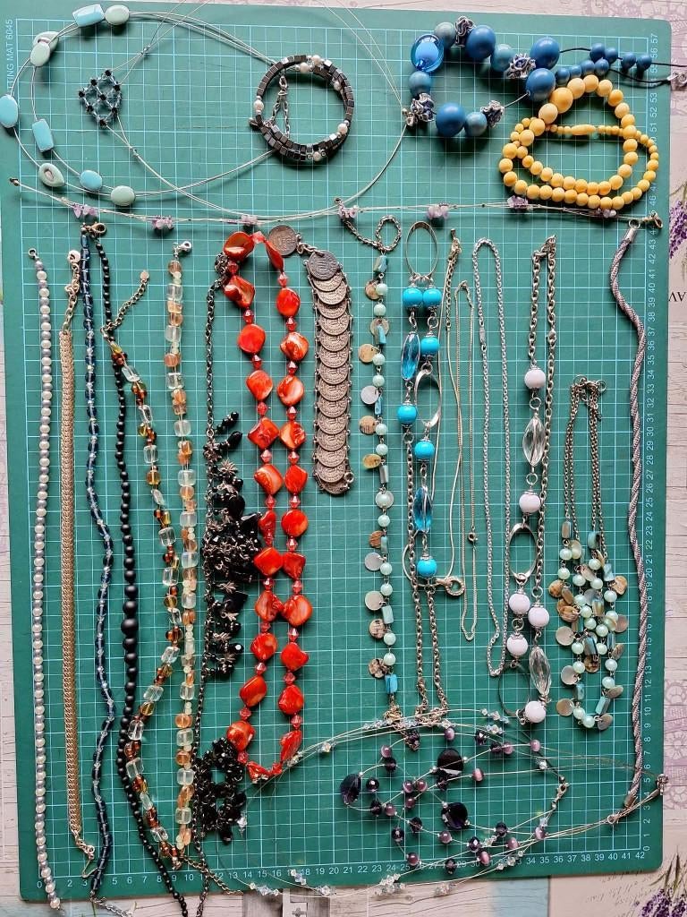 Colliers et bracelets, Enlèvement ou Envoi, Comme neuf, Autres matériaux