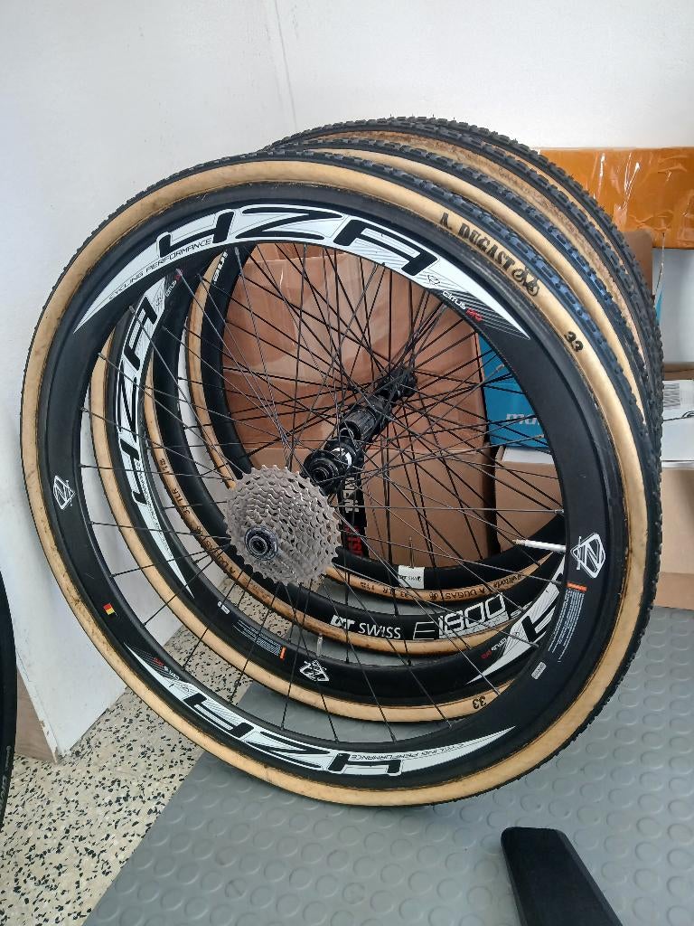 Cross wielen disc met dugast tubes, Fietsen en Brommers, Fietsonderdelen, Zo goed als nieuw, Racefiets, Carbon, Ophalen