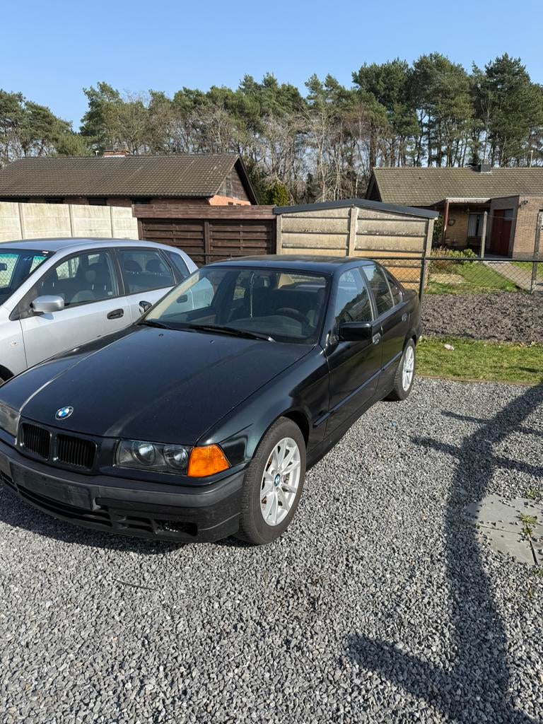 Bmw E36 318TDS - OLDTIMER, Auto's, BMW, 4 cilinders, Open dak, Leder en Stof, 3 Reeks