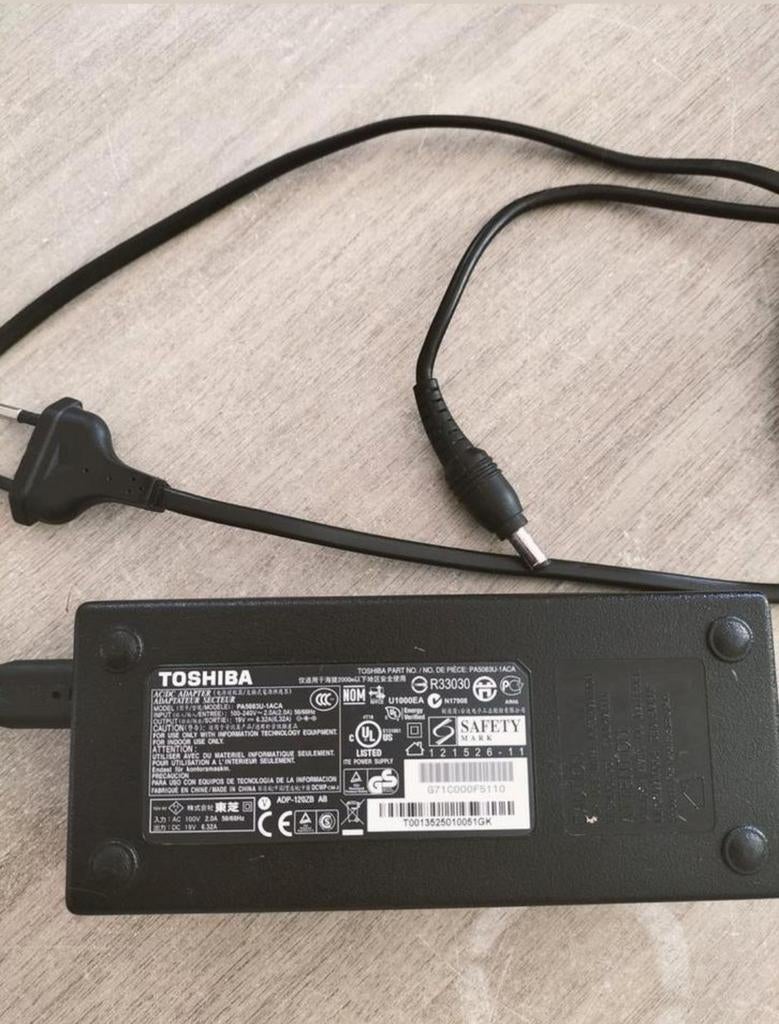 Toshiba laptop oplader, Informatique & Logiciels, Chargeurs d'ordinateur portable, Enlèvement ou Envoi