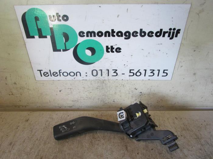 Commutateur feu clignotant d'un Volkswagen Golf (Golf 04-), Autos : Pièces & Accessoires, Tableau de bord & Interrupteurs, Utilisé