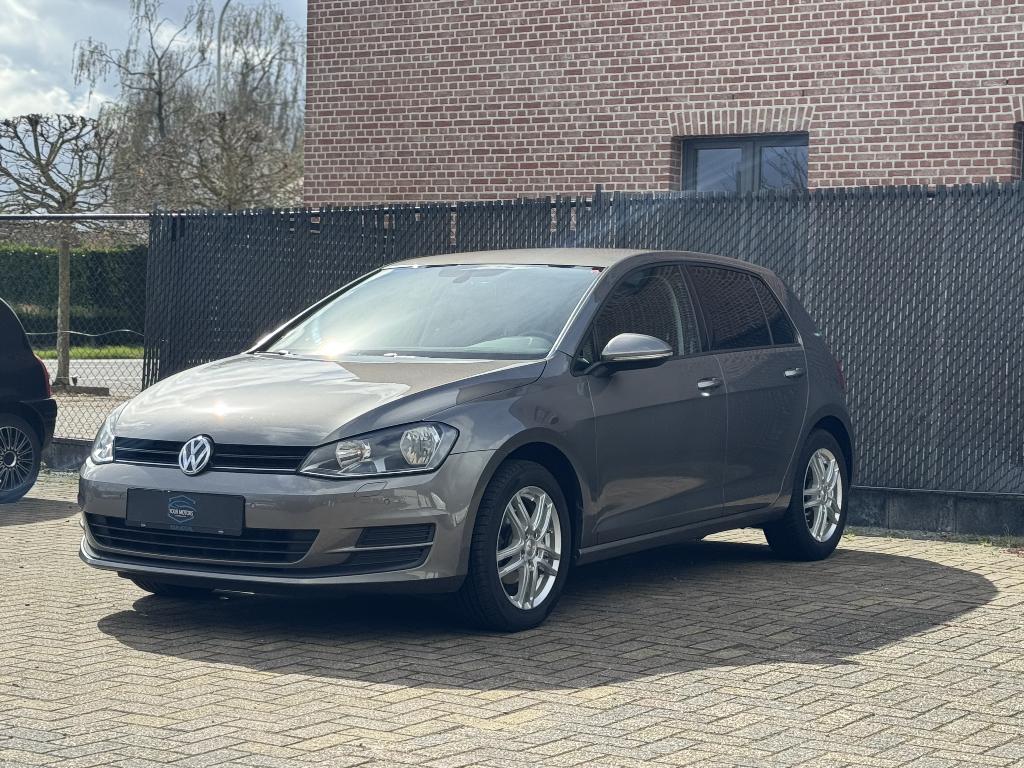 VW GOLF 7 AUT 2015 83DKM ESSENCE APPROUVÉE ET GARANTIE, Autos, 1197 cm³, Achat, Euro 6, Entreprise