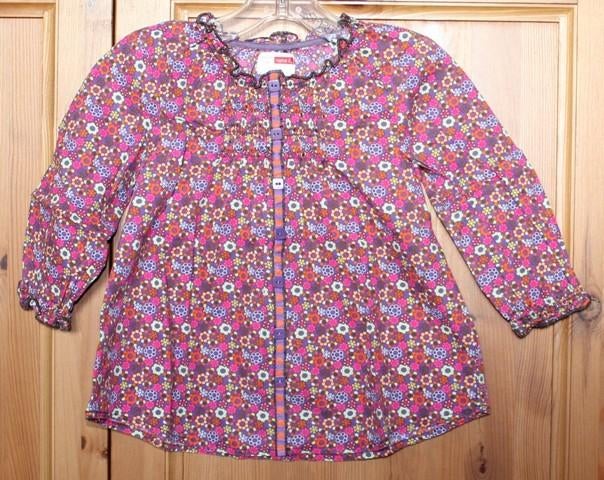 Vrolijk bloemen shirtje van Name It – maat 80, Kinderen en Baby's, Babykleding | Maat 80, Zo goed als nieuw, Meisje, Shirtje of Longsleeve
